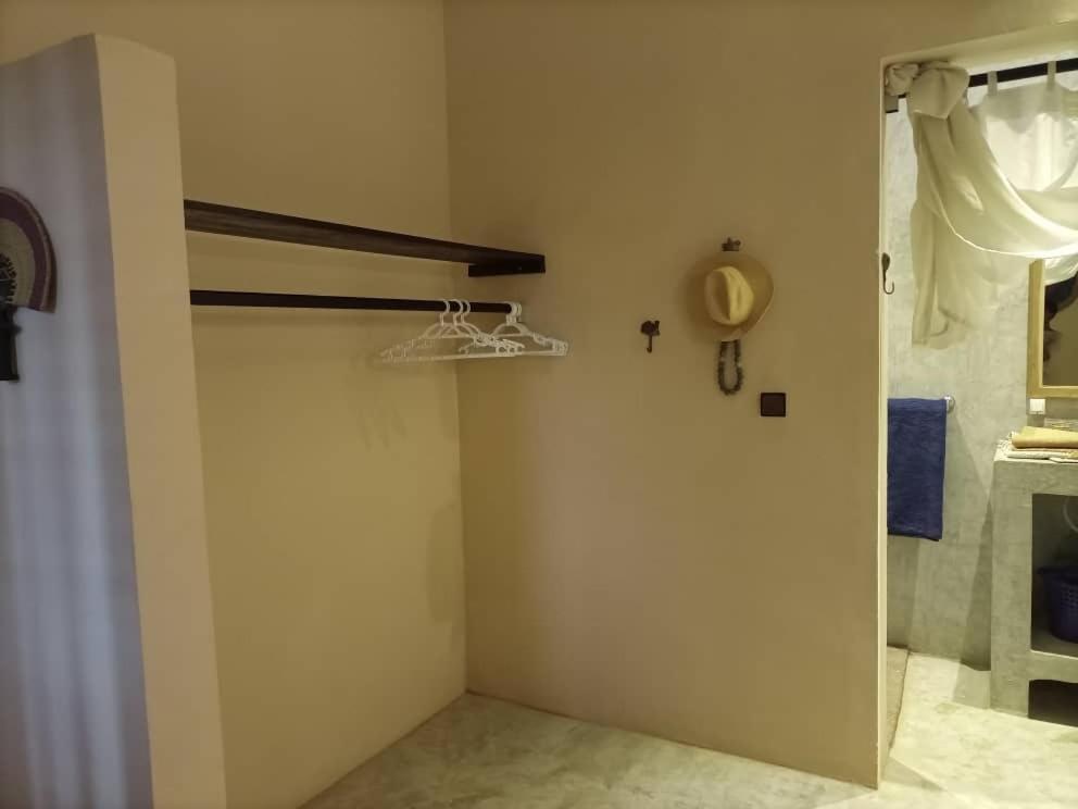La Maison Bleue Ломе Екстер'єр фото