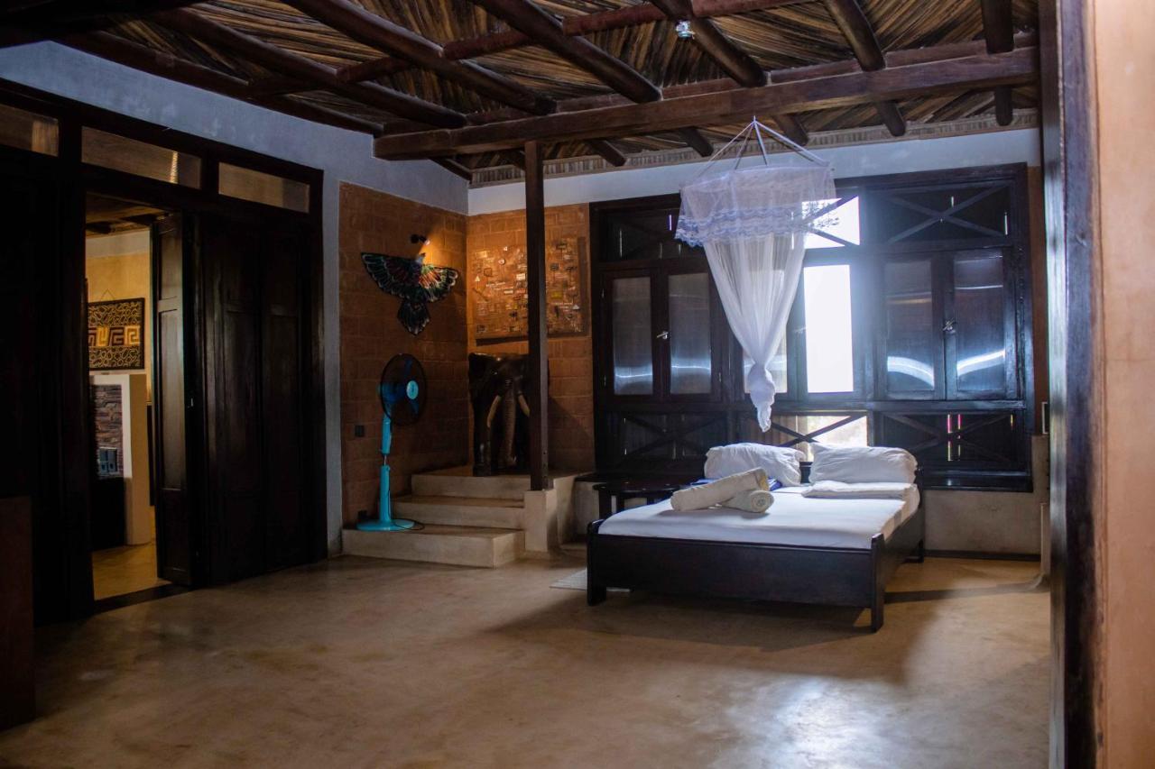 La Maison Bleue Ломе Екстер'єр фото